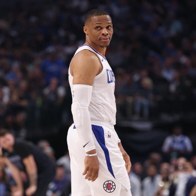 开云会员服务-快艇总裁：韦少是了不起的球员 正在为他寻找下家