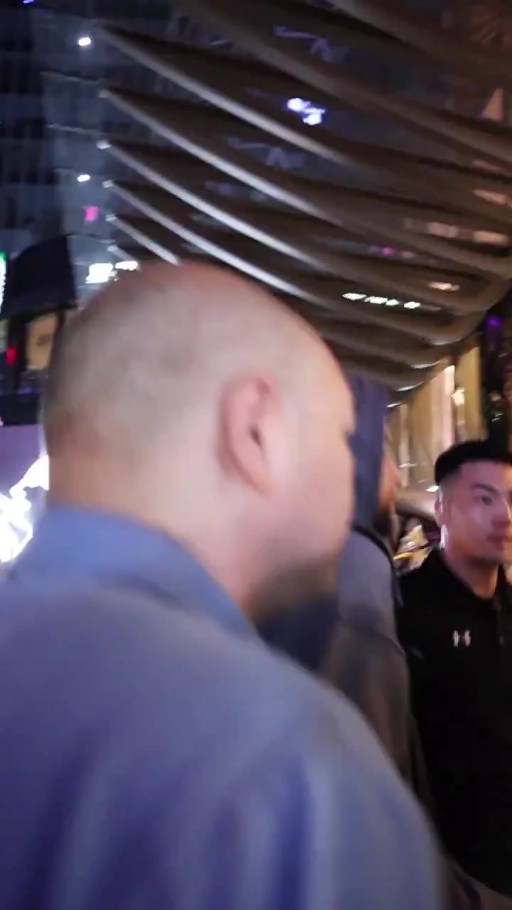 重庆等你！库里：我在中国的粉丝群体是独一无二的 咱们明天见！