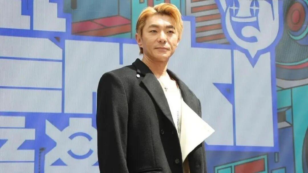 开云会员服务-46岁香港知名歌手正式加盟英皇娱乐，结束近五年独立歌手生涯